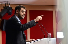 Ο κυβερνητικός εκπρόσωπος, Παύλος Μαρινάκης