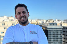 Ο σεφ Δημήτρης Γεωργιάδης μας ξεναγεί στην κουζίνα του Rodopou & Beyond