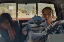 Το Lilo & Stitch της Disney έγινε η πρώτη χολιγουντιανή ταινία του 2025 με εισπράξεις άνω του 1 δισ. δολαρίων παγκοσμίως.