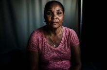 MarIA: Η εικονική μητέρα που αποκαλύπτει μια πραγματικότητα από αίμα και σιωπή