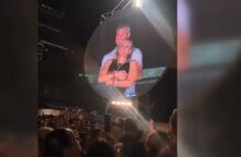 Nέα βίντεο από τη συναυλία των Coldplay με τον CEO της Astronomer και τη διευθύντρια HR - Eπίσημη έρευνα και αναστολή καθηκόντων από την εταιρεία.