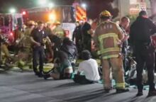 Λος Άντζελες: Όχημα έπεσε σε πλήθος - Τουλάχιστον 20 τραυματίες, πέντε σε κρίσιμη κατάσταση - Δεν έχουν γίνει γνωστά τα αίτια.