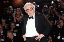 Ο Γούντι Άλεν κυκλοφορεί το πρώτο του μυθιστόρημα - Το βιβλίο εξερευνά τις νευρώσεις, τις σχέσεις και τις αντιφάσεις της δημόσιας εικόνας του σκηνοθέτη