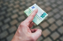 Όσα έχουν γίνει γνωστά για τα νέο ευρώ 