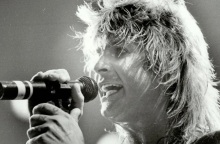 Όζι Όσμπορν: Σύσσωμη η μουσική κοινότητα αποχαιρέτησε τον «Πρίγκιπα του Σκότους» 