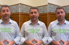 Ο Νίκος Ανδρουλάκης καταγγέλλει στο TikTok πως σχεδόν οι μισοί Έλληνες δεν μπορούν να κάνουν διακοπές, λόγω ακρίβειας και ακτοπλοϊκών τιμών.