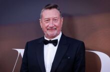 Ο Στίβεν Νάιτ γράφει το νέο φιλμ Τζέιμς Μποντ που σκηνοθετεί ο Ντενί Βιλνέβ - Άγνωστος ακόμα ο διάδοχος του Ντάνιελ Κρεγκ στον ρόλο του 007.