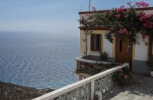 Η La Repubblica αποθεώνει τη γαστρονομία και την αυθεντικότητα της Καρπάθου, αναδεικνύοντας το νησί ως γέφυρα Ελλάδας - Ιταλίας.