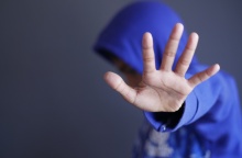 Βια ανηλικων