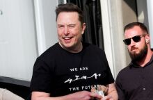 Η Tesla προσφέρει στον Έλον Μασκ μετοχές αξίας 29 δισ. δολαρίων για να παραμείνει CEO, καθώς εντείνεται ο ανταγωνισμός στον τομέα της τεχνητής νοημοσύνης.