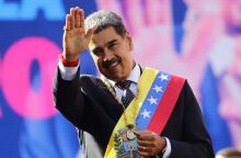 Οι ΗΠΑ διπλασιάζουν την αμοιβή για πληροφορίες για τον Νικολάς Μαδούρο στα 50 εκατ. δολάρια, κατηγορώντας τον για διεθνή διακίνηση ναρκωτικών.