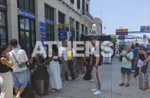 Πειραιάς: Χάος, ουρές, παράπονα μετά το απαγορευτικό απόπλου 