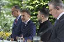 Ο Εμανουέλ Μακρόν και ο Βολοντίμιρ Ζελένσκι