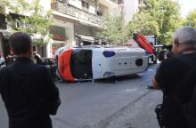 Τραγική κατάληξη στο Γουδή: Πέθανε ο ασθενής μετά την ανατροπή του ασθενοφόρου