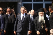 Απόστολος Βεσυρόπουλος: Σε κλίμα οδύνης τελέστηκε η κηδεία του 59χρονου γραμματέα της ΚΟ της ΝΔ - «Έφυγε το καλύτερο παιδί», είπε στον επικήδειο ο πρωθυπουργός