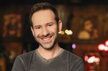 OnlyFans: Υψηλά μερίσματα για τον Λεονίντ Ράντβινσκι - Έλαβε 701 εκατ. δολάρια, ενώ η πλατφόρμα προετοιμάζεται για πιθανή πώληση δισεκατομμυρίων.