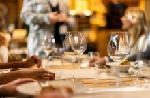 Νέα στοιχεία της Eurostat δείχνουν ότι η Ελλάδα κατατάσσεται στην 3η θέση της Ευρωπαϊκής Ένωσης όσον αφορά στις τιμές των αλκοολούχων ποτών - Οι βασικές αιτίες