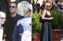 Συγκίνηση στην κηδεία της Αλεξάνδρας Νικολαΐδου: Συντετριμμένοι ο Ντέμης Νικολαΐδης και οι φίλοι της