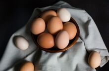 Έρευνα για χημικές ουσίες σε αυγά: Ο καθηγητής Θωμαΐδης εξηγεί τα αποτελέσματα - Τι πρέπει να προσέχουν οι καταναλωτές