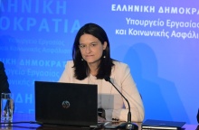 Η υπουργός Εργασίας, Νίκη Κεραμέως