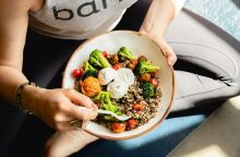 4 μύθοι για τα κιλά των διακοπών