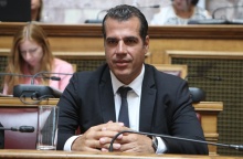 Ο υπουργός Μετανάστευσης και Ασύλου, Θάνος Πλεύρης