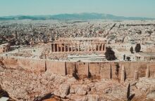 DBRS: Αμετάβλητη η αξιολόγηση της Ελλάδας στο «BBB» με σταθερές προοπτικές