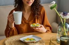 Μελέτη του Χάρβαρντ δείχνει ότι κάθε ώρα καθυστέρησης στο πρωινό γεύμα αυξάνει τον κίνδυνο θανάτου κατά 10% σε μεγαλύτερους ενήλικες.