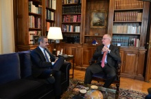 Κυριάκος Μητσοτάκης και Κωνσταντίνος Τασούλας