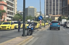 Δυσκολίες στην Κηφισίας από την κινητοποίηση των οδηγών ταξί 