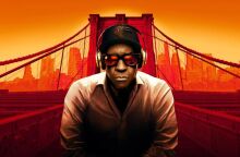 Ο Σπάικ Λι, ο Κουροσάβα και ο Εντ ΜακΜπέιν μπαίνουν σε ένα μπαρ