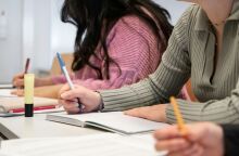 Άμεσα στα σχολεία το πιλοτικό πρόγραμμα «Καλλιεργώντας Κριτικούς Αναγνώστες» για την προστασία από τα fake news - Συνεργασία ΓΓΕE, υπουργείου Παιδείας και ΑΠΘ