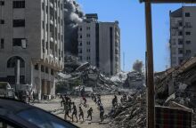 Συνεχίζεται η ισοπέδωση της Γάζας: Βομβαρδίστηκε παιδιατρικό νοσοκομείο - Προελαύνουν ισραηλινά τανκς