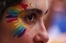 Έκθεση της ΕΕ για τα ίντερσεξ άτομα: Ανησυχητική αύξηση της βίας στην Ευρώπη - Ψευδείς ειδήσεις και βία απειλούν τα θεμελιώδη τους δικαιώματα