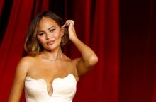 Κρίσι Τέιγκεν: Αποκάλυψε πως πήρε Ozempic για να χάσει τα κιλά της εγκυμοσύνης μετά την απώλεια του γιου της, προκαλώντας αντιδράσεις στα social media.