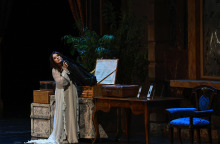 Η Β. Καραγιάννη στην περιοδεία της ΕΛΣ με την «Τραβιάτα» στην Κίνα