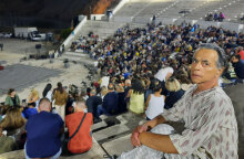 Με συχνοουρία σε αρχαία τραγωδία