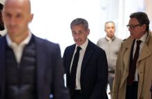 Γαλλία: Ο Νικολά Σαρκοζί καταδικάστηκε σε 5 χρόνια φυλάκιση για την υπόθεση χρηματοδότησης από τη Λιβύη - Κάνει λόγο για σκανδαλώδη αδικία, προαναγγέλλει έφεση.