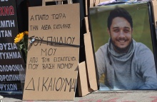 Ο Πάνος Ρούτσι κάνει απεργία πείνας ζητώντας την εκταφή του παιδιού του