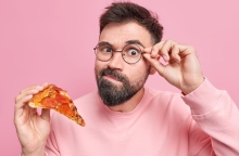 Ανεπιθύμητες ταυτίσεις παιδεύουσι εταιρείες