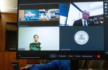 Ο Τάιλερ Ρόμπινσον, κατηγορούμενος για τη δολοφονία του διάσημου συντηρητικού ακτιβιστή Τσάρλι Κερκ παρουσιάζεται σε δικαστήριο στη Γιούτα 