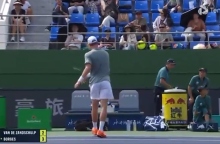 xespasma-van-de-zadsoulp-sti-sangai-petaxe-ti-raketa-tou-stous-theates-video__1_