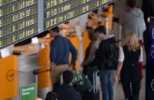 Το αεροδρόμιο του Μονάχου ανέστειλε πτήσεις για δεύτερη μέρα λόγω drones, με 6.500 επιβάτες να επηρεάζονται - Αυξημένες ανησυχίες για την ευρωπαϊκή ασφάλεια.