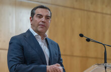 Ο κ.Τσίπρας αλλάζει προσωπείο, όχι πρόσωπο