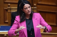 Η υπουργός Εργασίας, Νίκη Κεραμέως