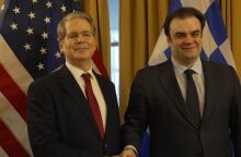 Συνάντηση του Κυριάκου Πιερρακάκη με τον Αμερικανό υπουργό Οικονομικών Σκοτ Μπέσεντ στην Ουάσιγκτον - Συνομιλίες για επενδύσεις, τεχνολογία και ενέργεια
