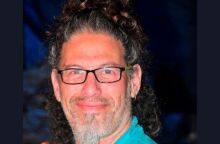 Το Ισραήλ ταυτοποίησε τη σορό του ομήρου Ρόνεν Ένγκελ, που παρέδωσε η Χαμάς - Η κυβέρνηση Νετανιάχου δεσμεύεται να επαναπατρίσει όλους τους νεκρούς ομήρους.