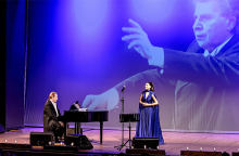 Στέφανος Κορκολής - Σοφία Μανουσάκη για τον Μίκη στο Μέγαρο Μουσικής Αθηνών