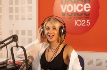 Αθηνά Κλήμη, ραδιοφωνική παραγωγός στον Voice 102.5