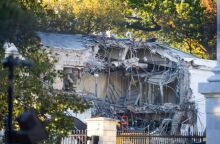 ΗΠΑ: Ο Ντόναλντ Τραμπ κατεδαφίζει μέρος του Λευκού Οίκου για την κατασκευή αίθουσας χορού 250 εκατ. δολαρίων - Αντιδράσεις στην Ουάσινγκτον.